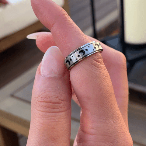 Silver-ring-online-shopping GIFs - Get the best GIF on GIPHY