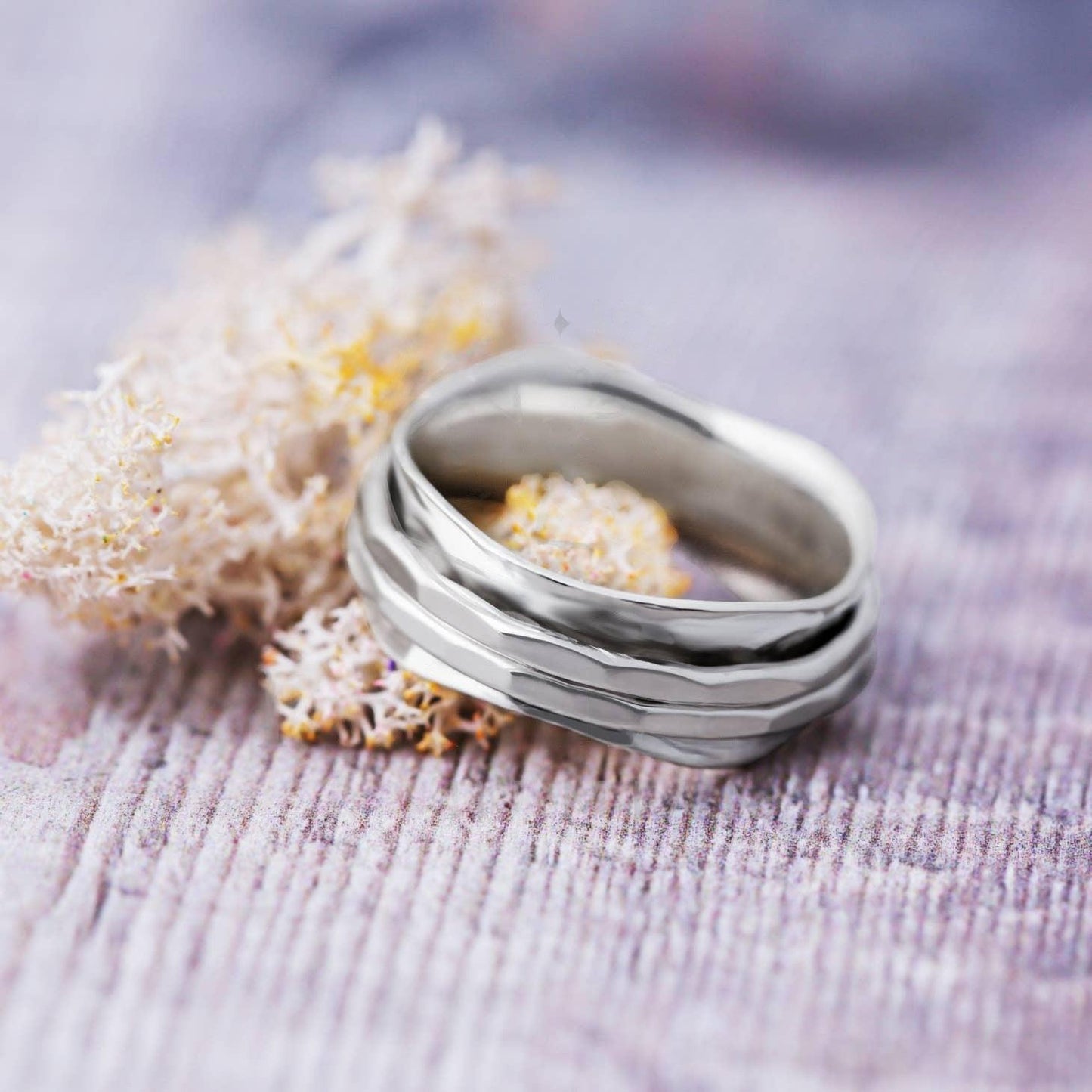 Waves - Spinner Ring-Rings-NEVANNA